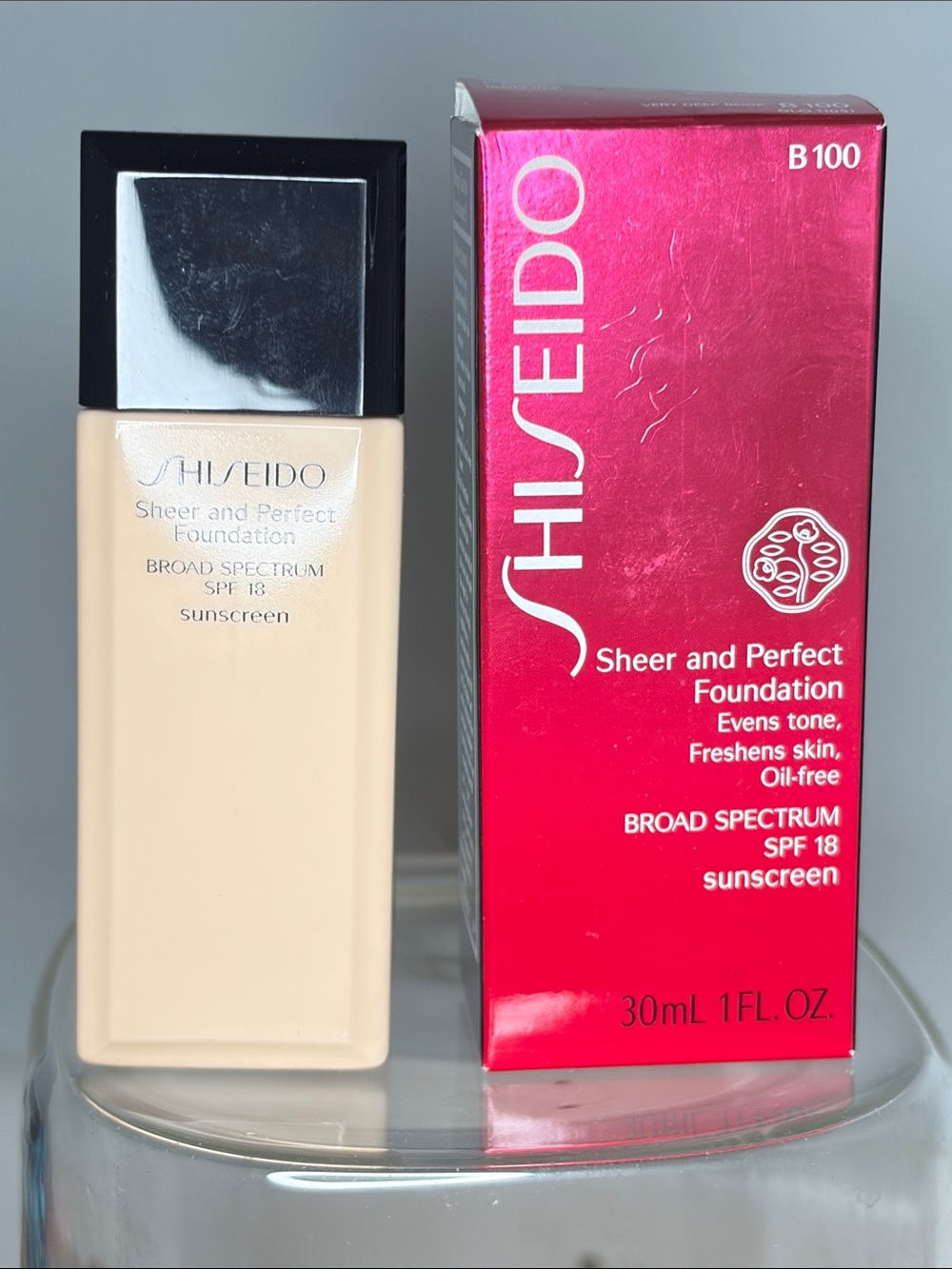 Shiseido Sheer and Perfect Foundation B100 - Very Deep Beige B100